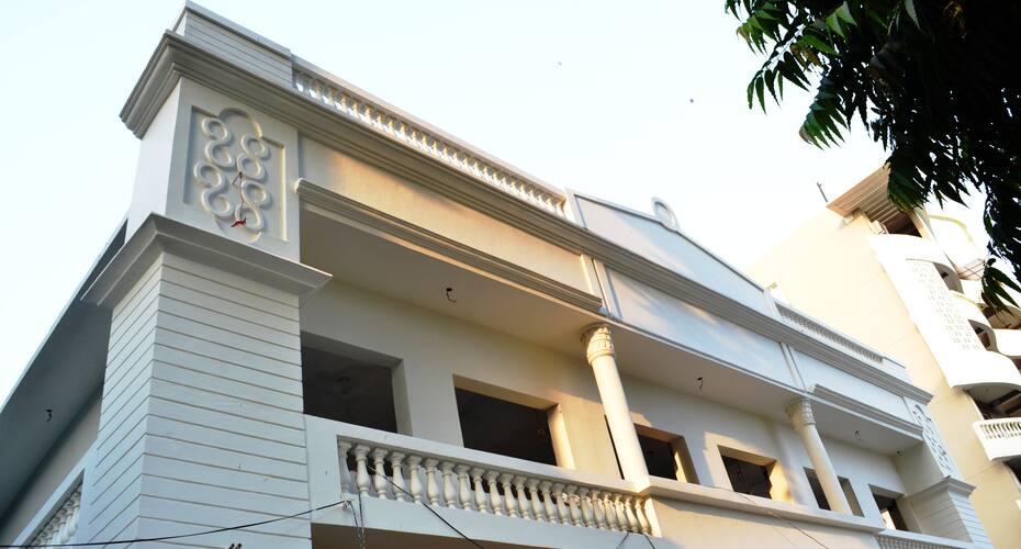 Vrindaban Hotel & Banquet Hall, Lucknow 1